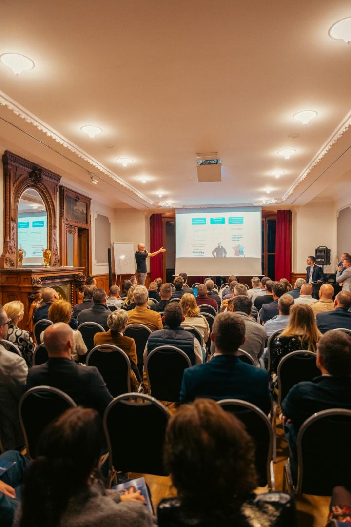 Moment d’événement photographié pour le projet Club Immobilier & Patrimoine Caennais